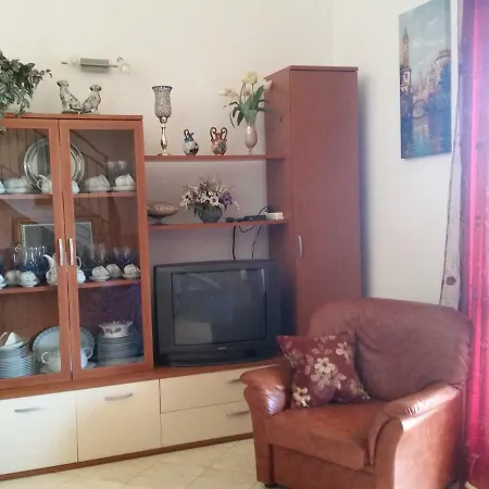 Chiara Villa *