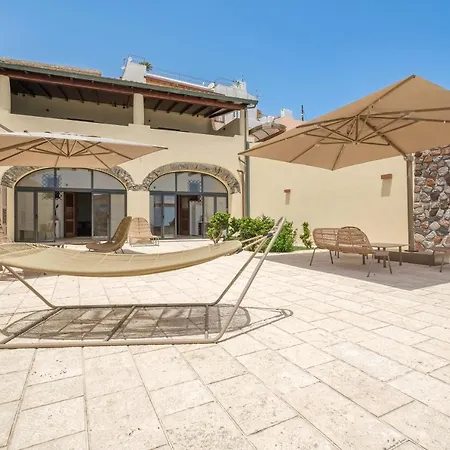 Chiara Villa