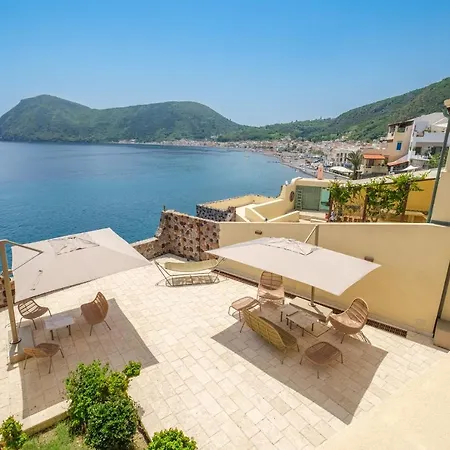 Chiara Villa