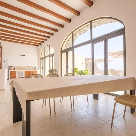 Chiara Villa